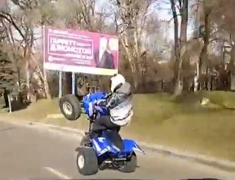 Байкеры – экстремалы рассекают по Пятигорску
